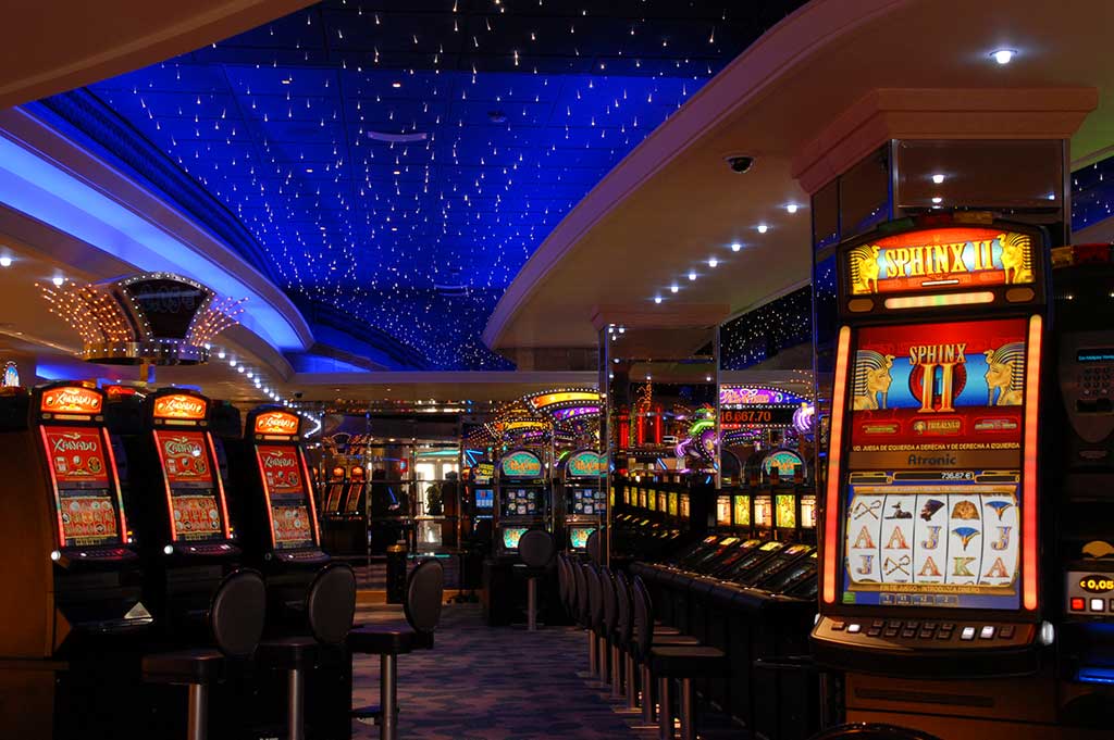 fibre optic lighting in the gran casino, al jarafe