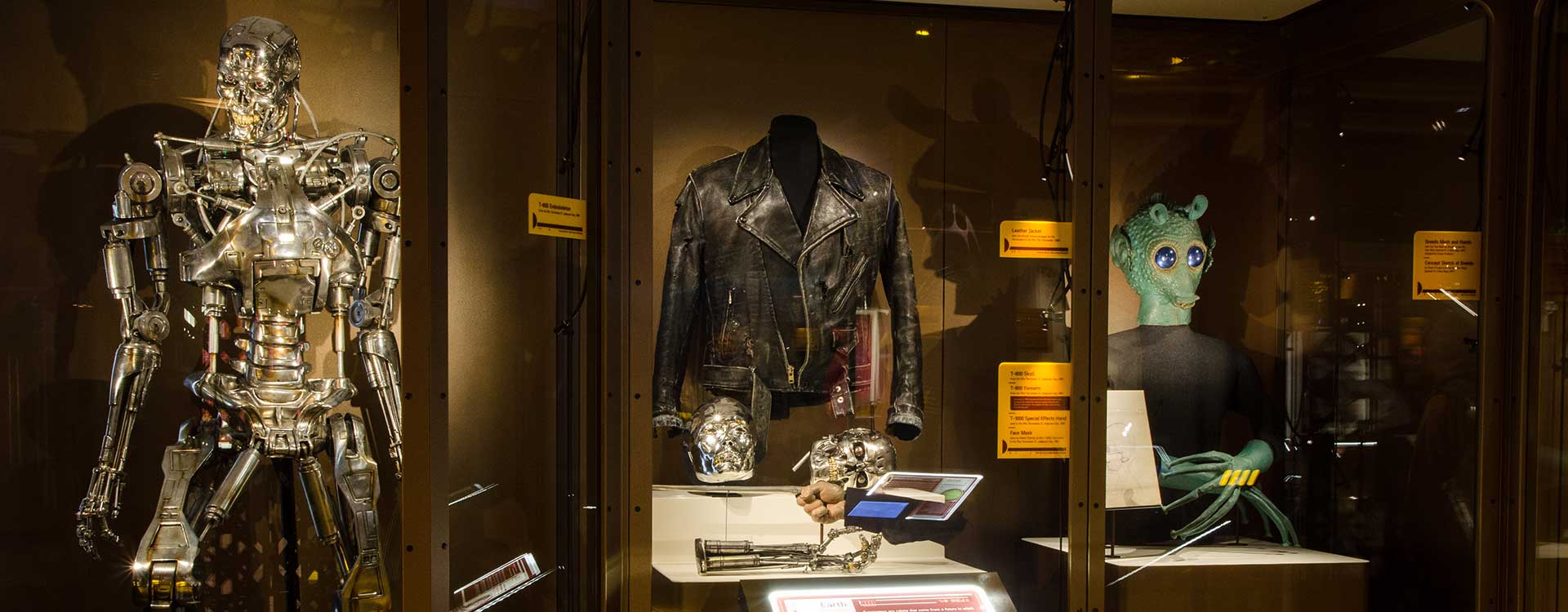 fibre optic lighting in emp museum